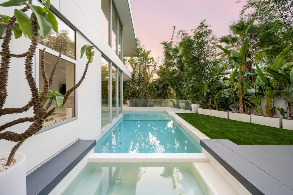 modern pool design